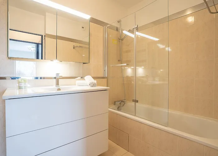 La Croix Des Gardes By Interhome شقة كان