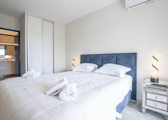 La Croix Des Gardes By Interhome